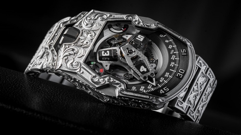 ساعت مچی Urwerk UR-210 از عجیب‌ترین ساعت‌های مچی دنیا